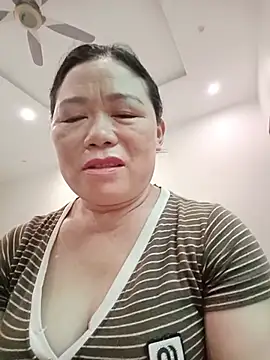 Snapshot of -Lytina- chatting on June 19, 11:08 pm -Lytina- online show from June 19, 11:08 pm
