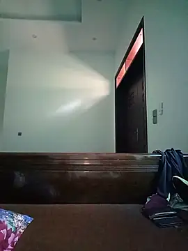 Snapshot of -Lytina- chatting on June 22, 12:02 am -Lytina- online show from June 22, 12:02 am