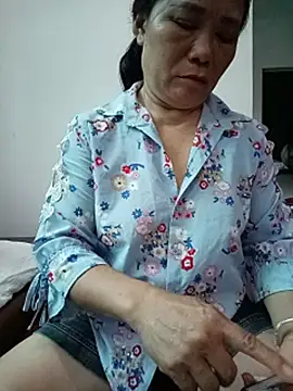 Snapshot of -Lytina- chatting on July 24, 11:36 pm -Lytina- online show from July 24, 11:36 pm