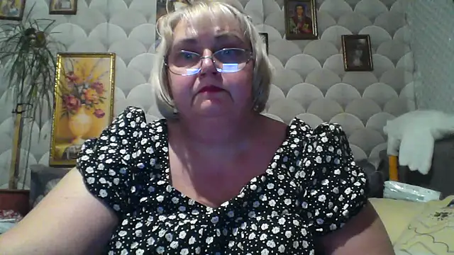 MarinaFarina53 online show from June 4, 6:58 pm