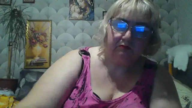 MarinaFarina53 online show from June 7, 8:56 pm