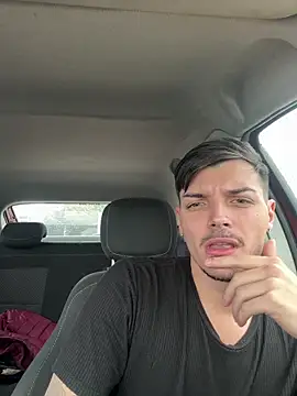 lautydiaz98 online show from May 9, 4:23 pm