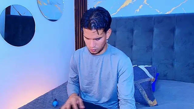 JacobWolf   online show from July 22, 7:27 pm