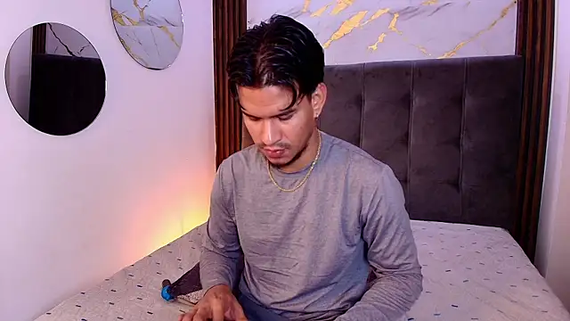 JacobWolf   online show from July 31, 7:57 pm