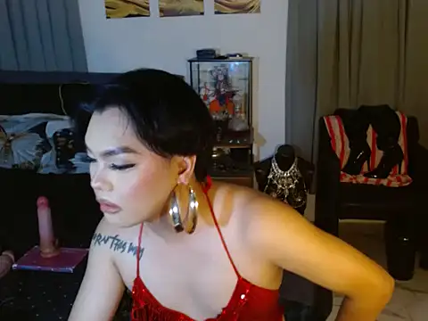 RoyalSeductress online show from May 13, 2:14 pm