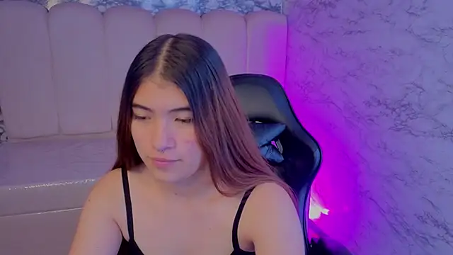 alesia v v online show from June 4, 8:04 pm