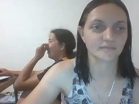Kimmy Webb online show from June 28, 6:14 pm