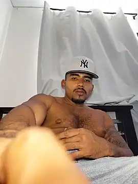 Snapshot of AndrssGold chatting on June 29, 12:38 pm AndrssGold online show from June 29, 12:38 pm