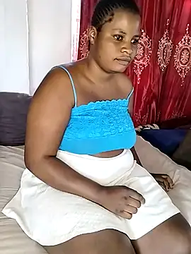 Snapshot of JuicyHoney_01 chatting on July 19, 5:33 am JuicyHoney 01 online show from July 19, 5:33 am