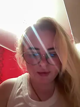 Snapshot of Jenifer_mis chatting on May 13, 1:08 pm Jenifer mis online show from May 13, 1:08 pm