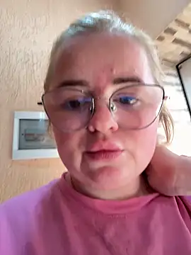 Snapshot of Jenifer_mis chatting on May 16, 11:42 am Jenifer mis online show from May 16, 11:42 am