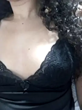 venuseyes25 online show from July 16, 1:11 am