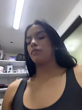 Melissa Rendon online show from May 31, 3:30 pm