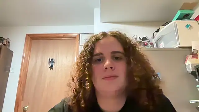 rose-thing online show from May 12, 4:42 am