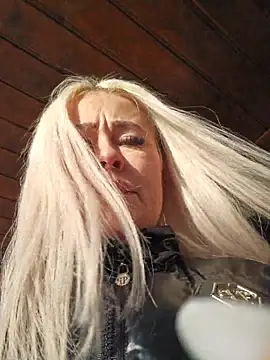 MILFBARBY online show from November 10, 8:13 am