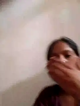 Snapshot of CHANDNi_700 chatting on July 28, 9:59 am CHANDNi 700 online show from July 28, 9:59 am