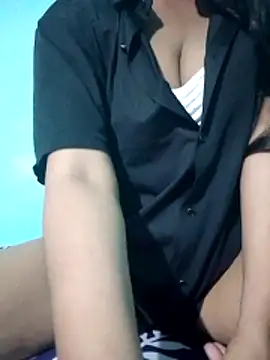 Cute-Ishita online show from June 14, 9:50 pm