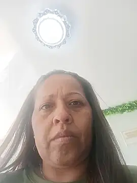 Snapshot of katialatimaecha chatting on June 11, 2:15 pm katialatimaecha online show from June 11, 2:15 pm