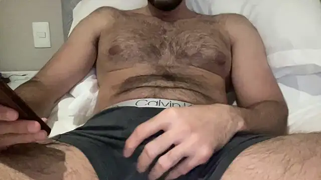 Snapshot of JOSE_LATIN93 chatting on July 26, 1:14 am JOSE LATIN93 online show from July 26, 1:14 am