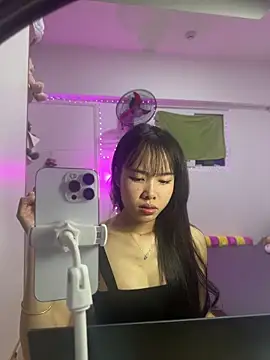 Lov3lily online show from June 6, 5:23 am
