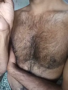 Snapshot of nilu_5633 chatting on June 20, 11:24 am nilu 5633 online show from June 20, 11:24 am