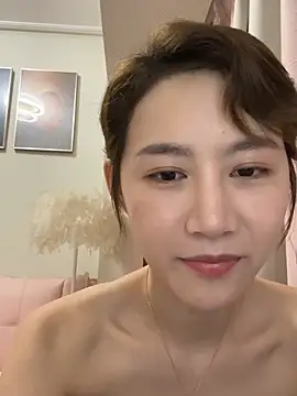 Snapshot of A-happyy chatting on May 12, 2:14 pm A-happyy online show from May 12, 2:14 pm