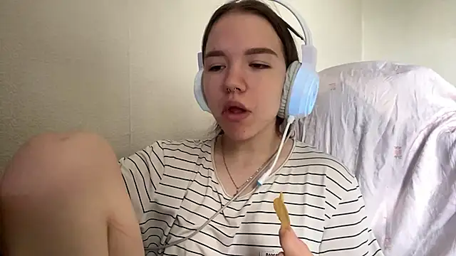 FewerCadre online show from May 28, 7:27 am
