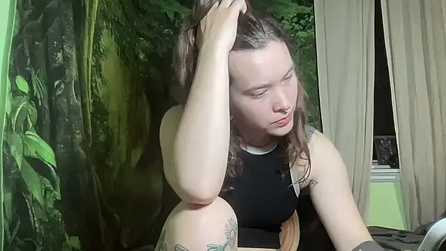 mo0ngoddess online show from January 18, 5:44 am