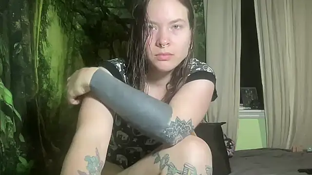 mo0ngoddess online show from February 5, 3:44 am