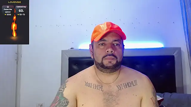 Snapshot of perverseveteranmanxxx chatting on February 24, 3:15 am perverseveteranmanxxx online show from February 24, 3:15 am