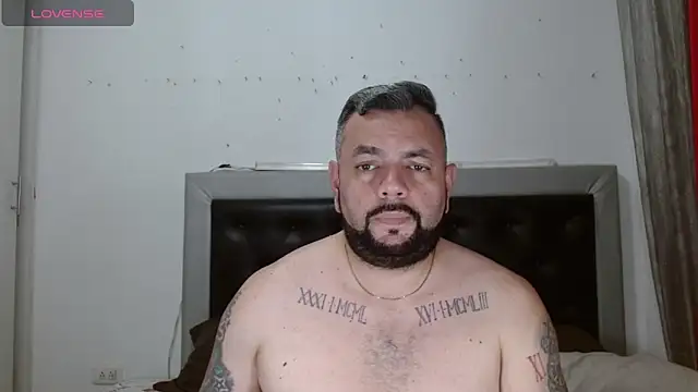 Snapshot of perverseveteranmanxxx chatting on March 4, 4:29 am perverseveteranmanxxx online show from March 4, 4:29 am