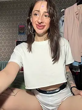 Snapshot of Meow_Mia chatting on June 22, 2:25 pm Meow Mia online show from June 22, 2:25 pm