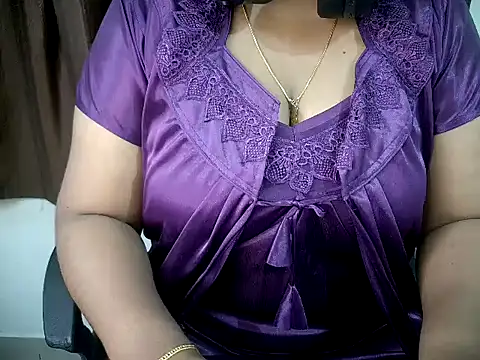 Snapshot of MALLU_WAVEZZZ chatting on June 2, 3:14 pm MALLU WAVEZZZ online show from June 2, 3:14 pm