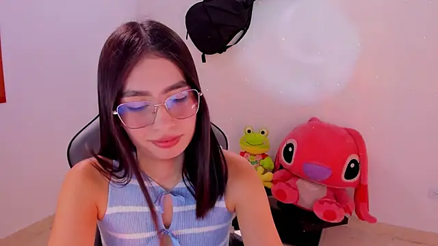 Snapshot of Scarleth_Ferrec chatting on June 21, 8:00 pm Scarleth Ferrec online show from June 21, 8:00 pm