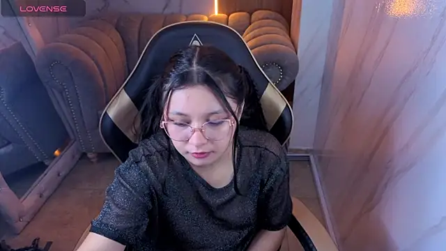 HoneyDoll tf online show from June 26, 3:38 pm