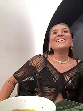 IsabelleMilan online show from June 29, 8:42 pm