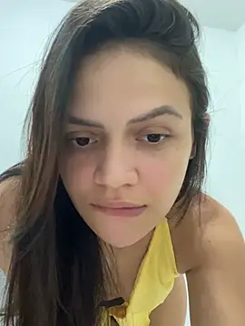 Snapshot of Sarah__hot chatting on June 23, 1:58 am Sarah hot online show from June 23, 1:58 am