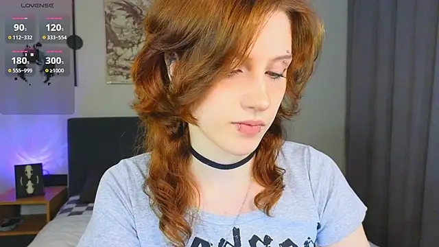 Snapshot of vampi_queen chatting on June 25, 11:20 pm vampi queen online show from June 25, 11:20 pm