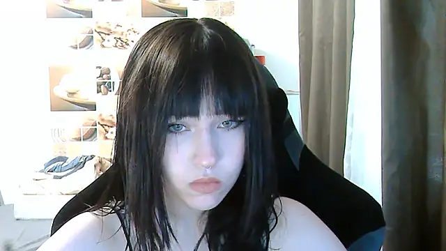 Snapshot of NoirEva chatting on June 17, 4:52 pm NoirEva online show from June 17, 4:52 pm