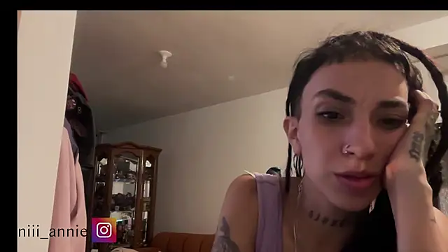niah 11 online show from May 13, 12:52 am