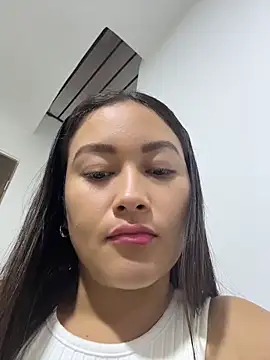 Snapshot of Tatiana123_ chatting on June 2, 7:49 pm Tatiana123 online show from June 2, 7:49 pm