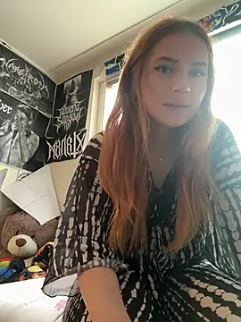 KiraMayson online show from May 15, 12:34 pm