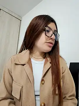Snapshot of cutetemari chatting on June 29, 12:17 am cutetemari online show from June 29, 12:17 am