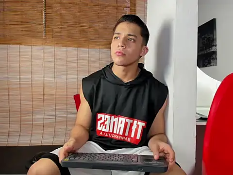 rocco gym online show from May 30, 8:06 pm