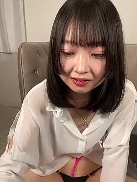 Snapshot of yu_nya chatting on May 16, 4:31 am yu nya online show from May 16, 4:31 am