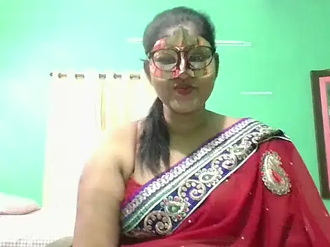 Snapshot of Kavya17 chatting on June 28, 6:14 pm Kavya17 online show from June 28, 6:14 pm