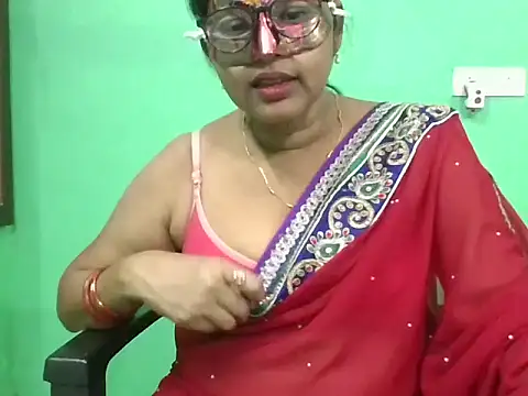 Snapshot of Kavya17 chatting on July 20, 3:36 pm Kavya17 online show from July 20, 3:36 pm