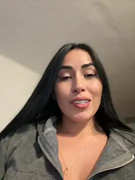 areviklusine1 online show from April 21, 11:07 pm