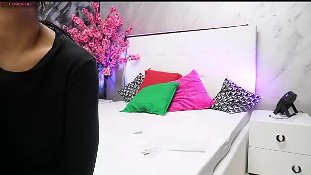 Snapshot of xnastypussyx chatting on March 15, 10:27 pm xnastypussyx online show from March 15, 10:27 pm