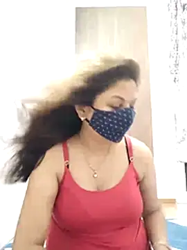 Snapshot of hot_kiran2000 chatting on June 21, 1:03 pm hot kiran2000 online show from June 21, 1:03 pm